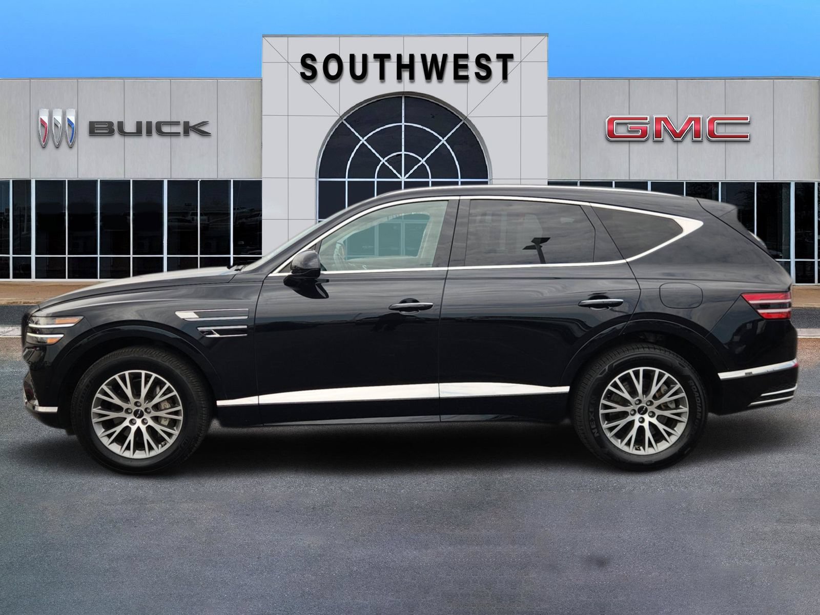 Used 2025 Genesis GV80 2.5T Standard AWD/4WD video 3