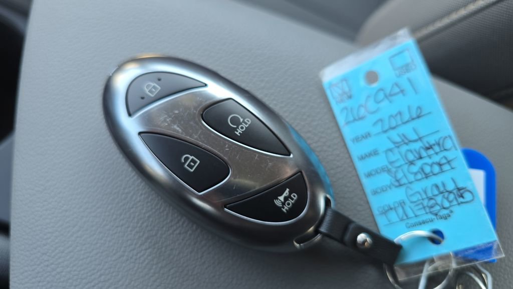 New 2026 Hyundai Elantra Sport FWD image 33