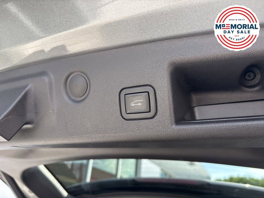 Used 2024 Chevrolet Equinox Premier AWD/4WD image 17