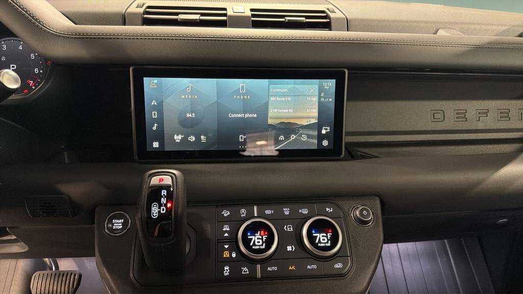 Used 2023 Land Rover Defender 110 X-Dynamic SE AWD/4WD image 25