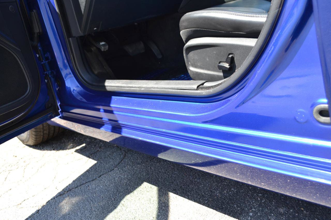 Used 2018 Chrysler 300 Touring L AWD/4WD image 32