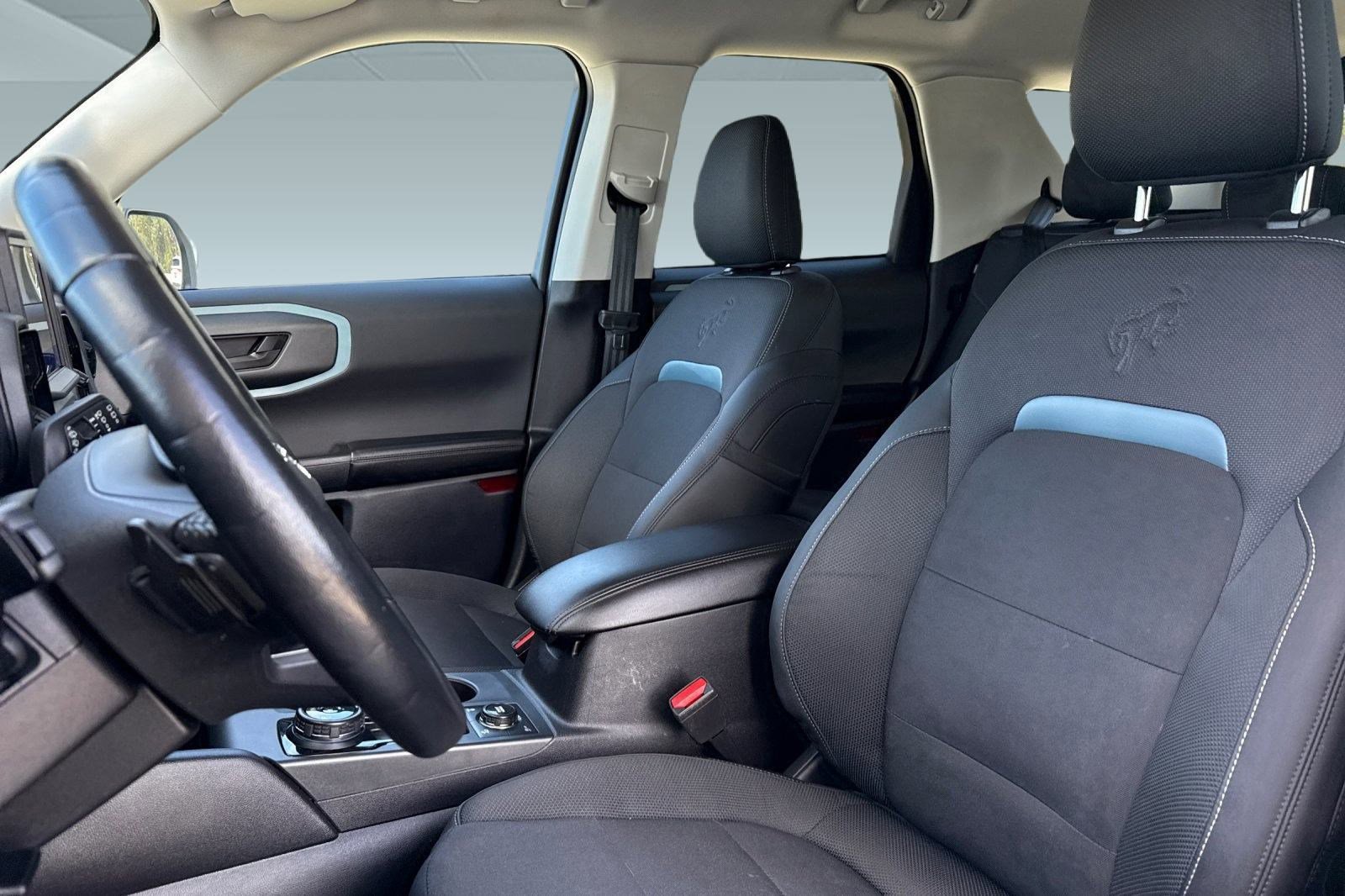 Used 2023 Ford Bronco Sport Badlands image 5