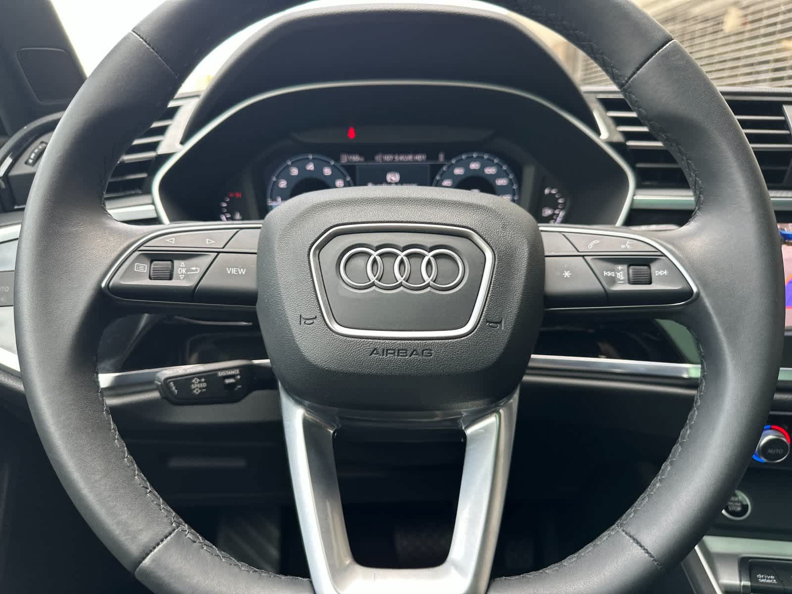 Used 2025 Audi Q3 2.0T Premium w/ Convenience Package AWD/4WD image 23