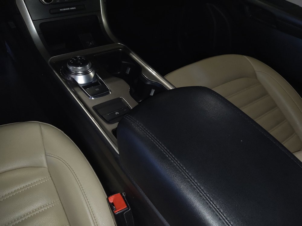 Used 2023 Ford Edge SEL image 26