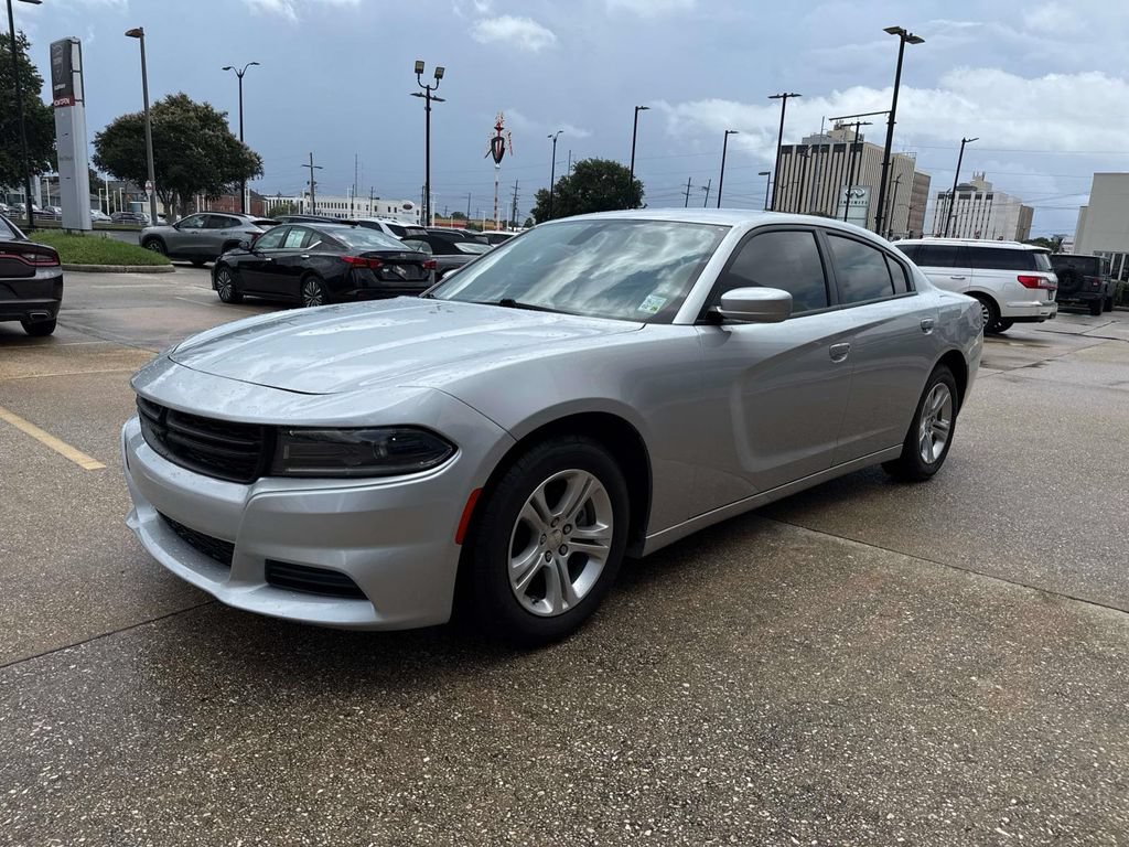 Used 2022 Dodge Charger SXT RWD image 3