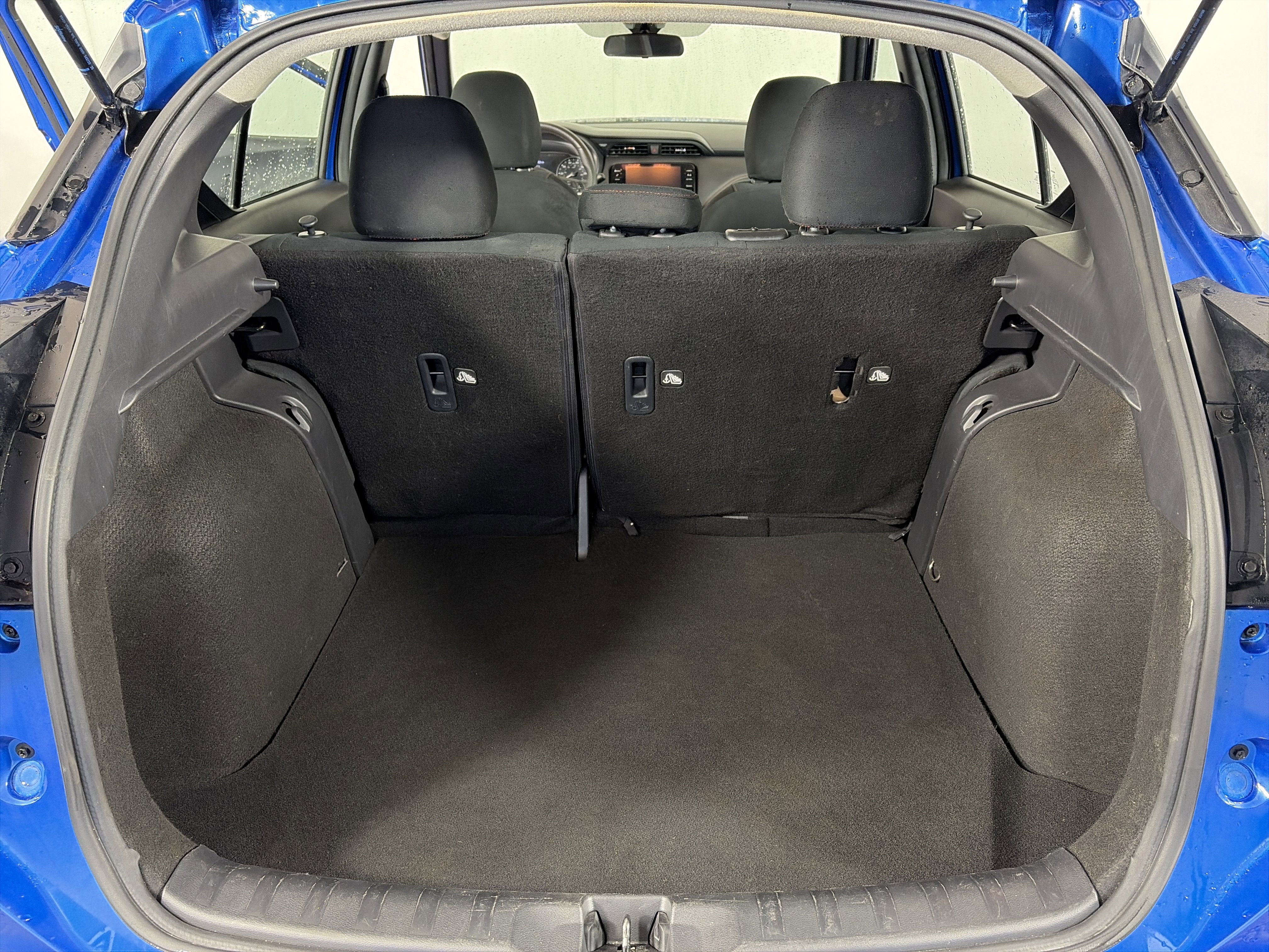 Used 2024 Nissan Kicks SR image 14