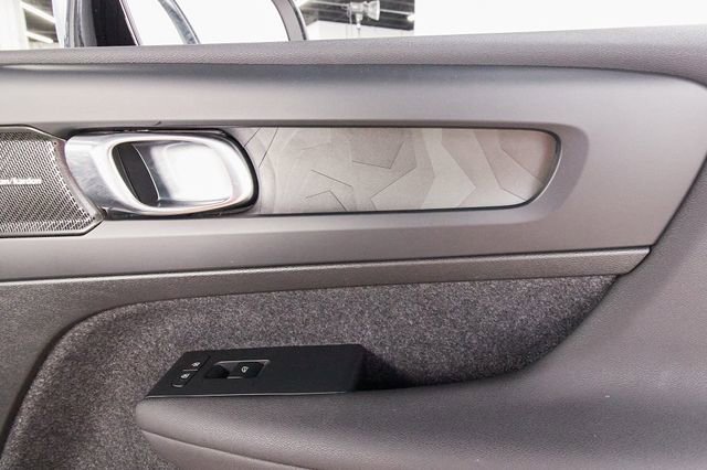Certified 2023 Volvo C40 P8 Recharge Ultimate w/ Protection Package Premier AWD/4WD image 21