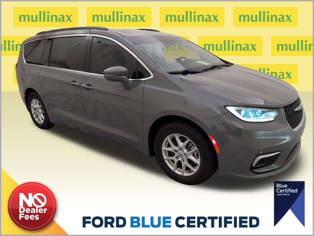 Used 2022 Chrysler Pacifica Touring-L