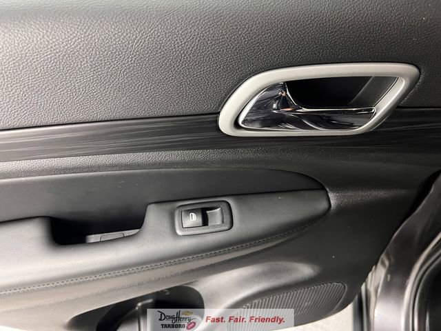 Used 2021 Jeep Grand Cherokee Laredo RWD image 32