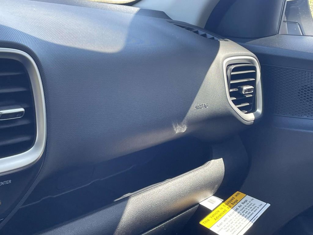 New 2026 Hyundai Venue SE image 29