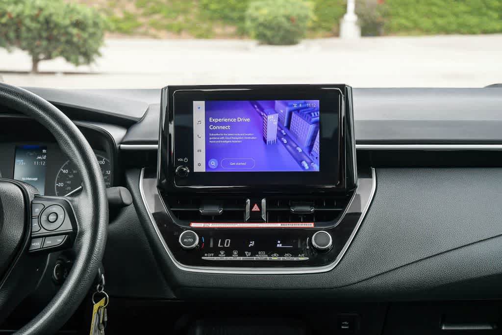 Used 2025 Toyota Corolla LE FWD image 13
