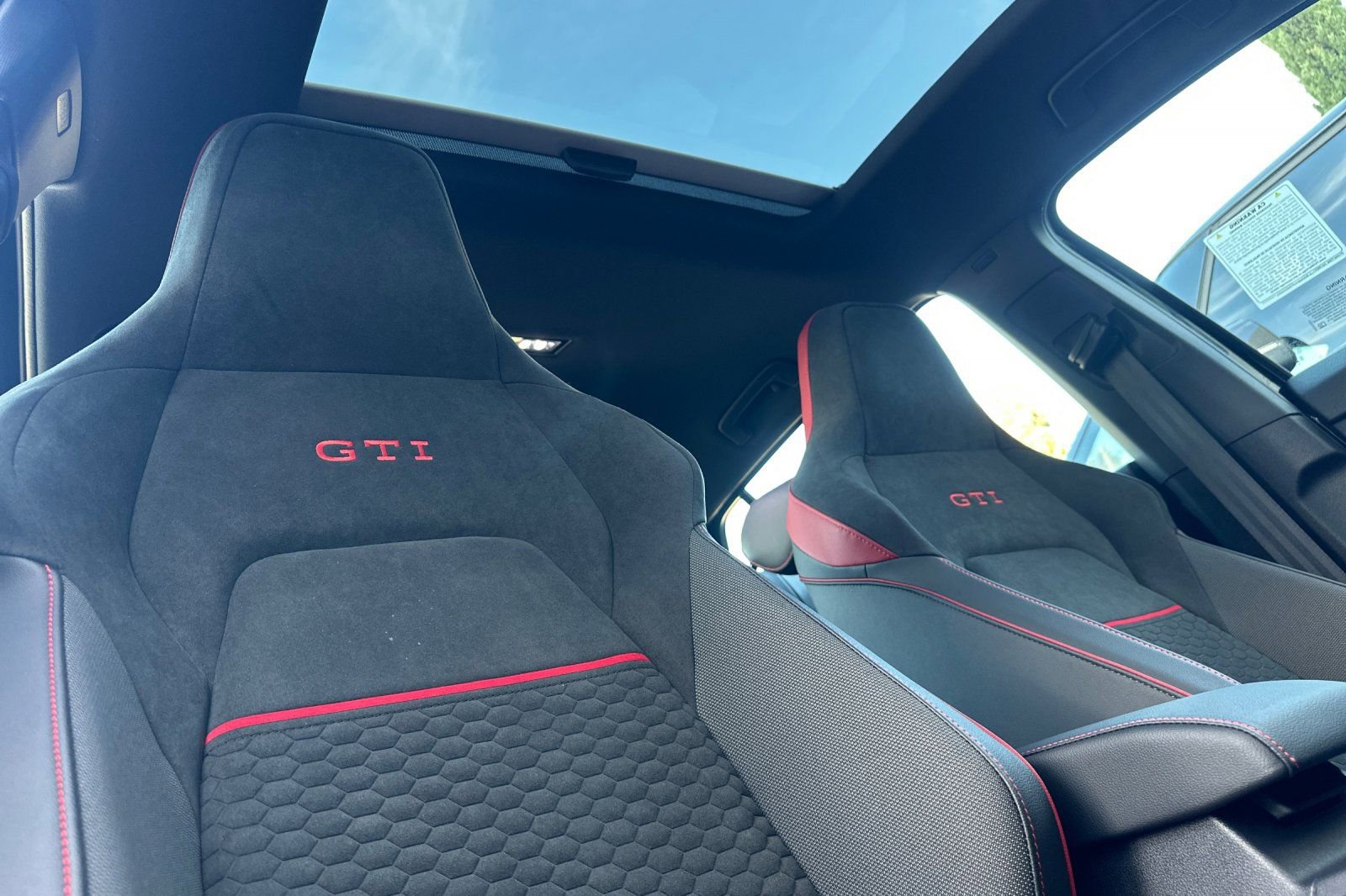 New 2026 Volkswagen GTI SE image 15