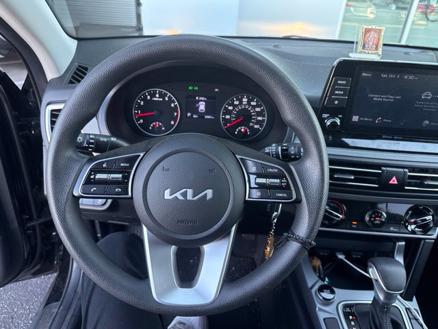 Used 2023 Kia Seltos LX AWD/4WD image 6