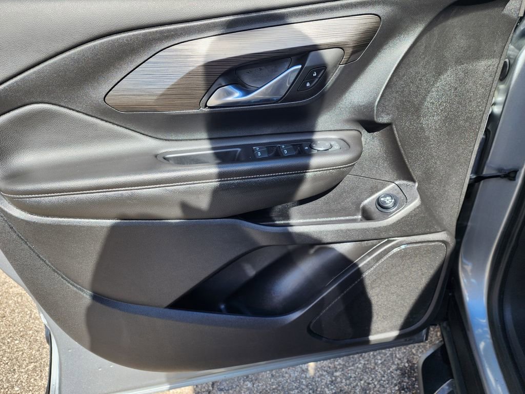 Certified 2023 GMC Terrain SLE w/ Driver Convenience Package image 27