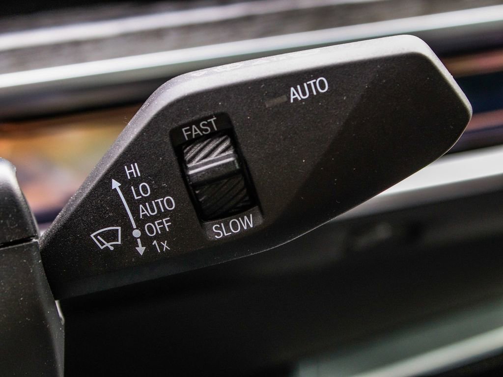 Used 2024 BMW i7 xDrive60 image 34