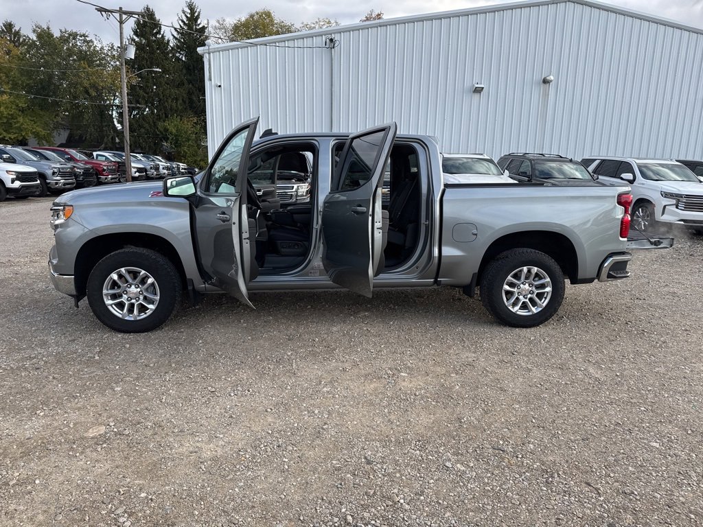 Used 2025 Chevrolet Silverado 1500 LT image 27