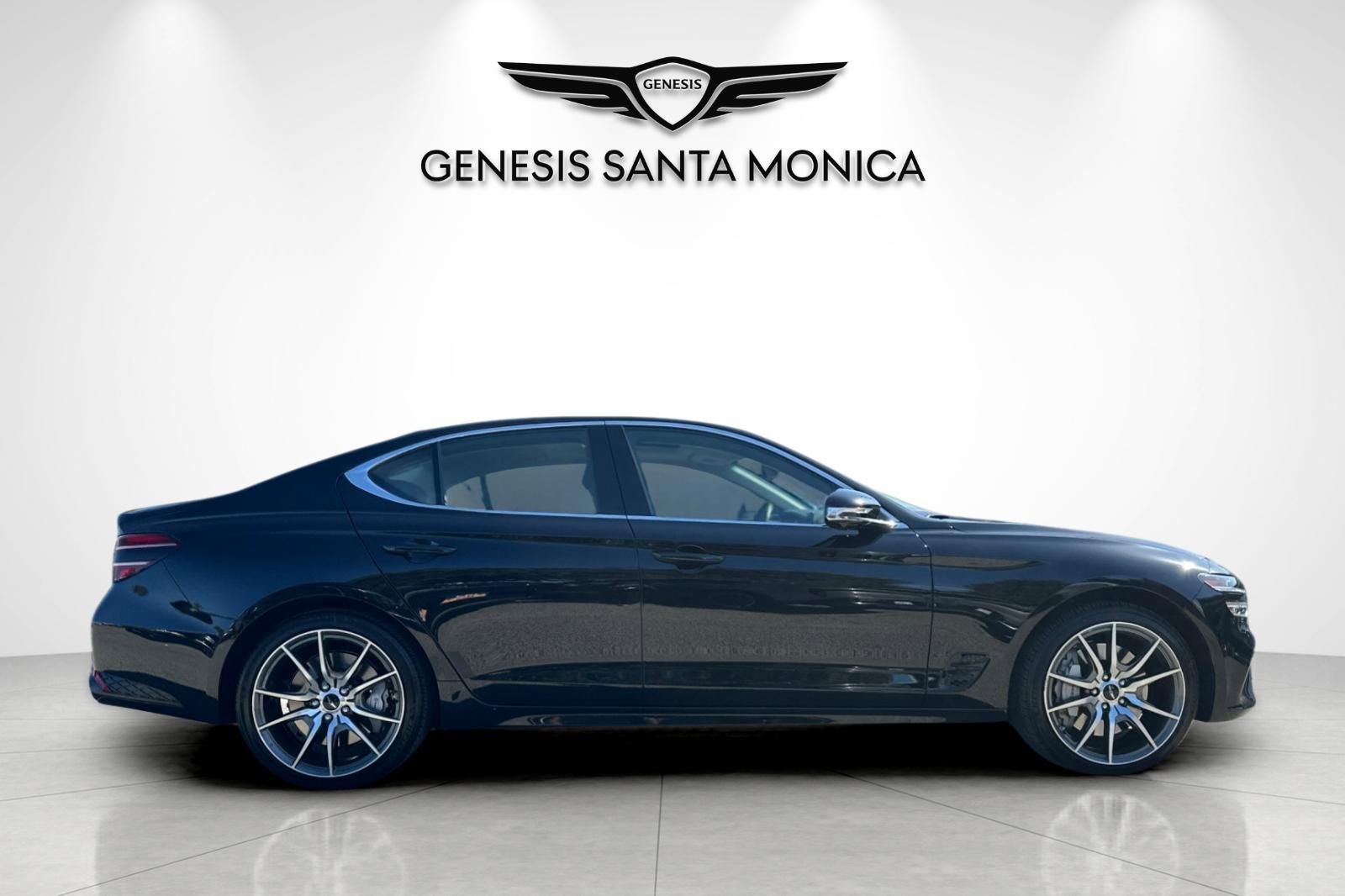 Used 2026 Genesis G70 2.5T Prestige image 4