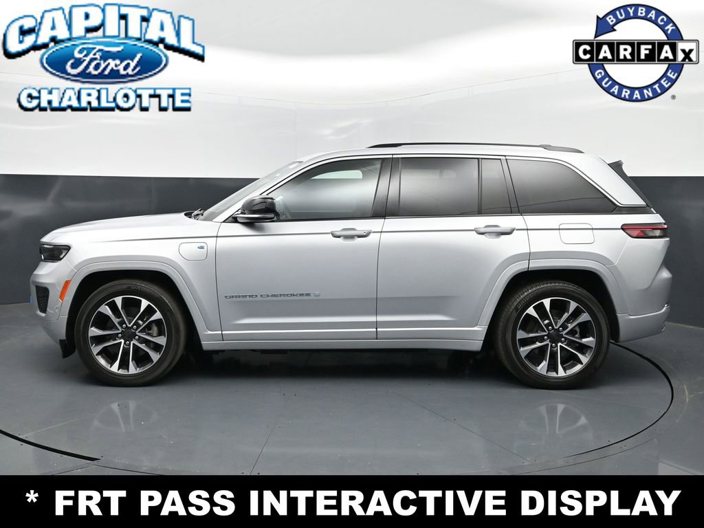 Used 2022 Jeep Grand Cherokee Overland w/ Advanced Protech Group III AWD/4WD image 4