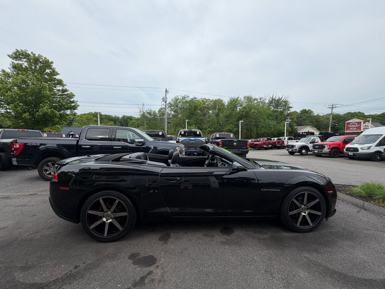 Used 2015 Chevrolet Camaro LT RWD image 6