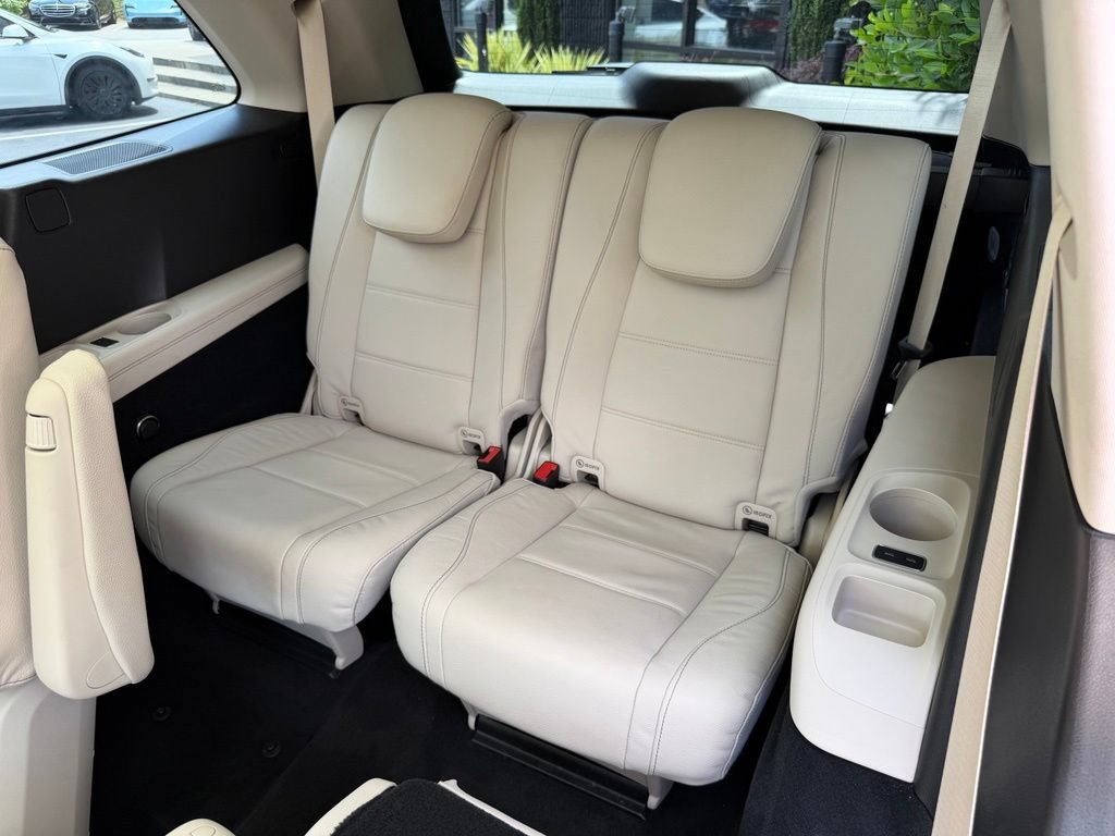 Used 2022 Mercedes-Benz GLS 450 4MATIC image 32