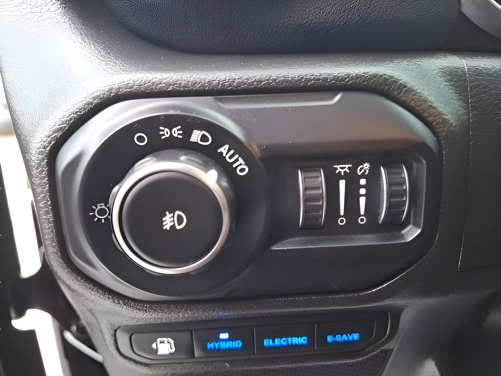 Used 2022 Jeep Wrangler Unlimited Rubicon 4xe w/ Cold Weather Group image 34