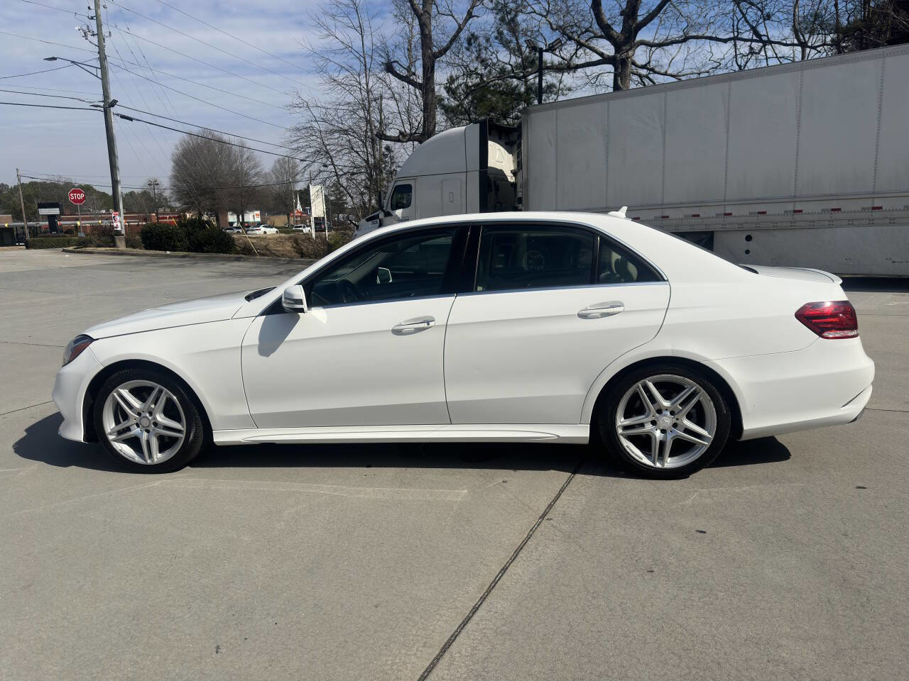 Used 2014 Mercedes-Benz E 350 4MATIC Sedan image 12