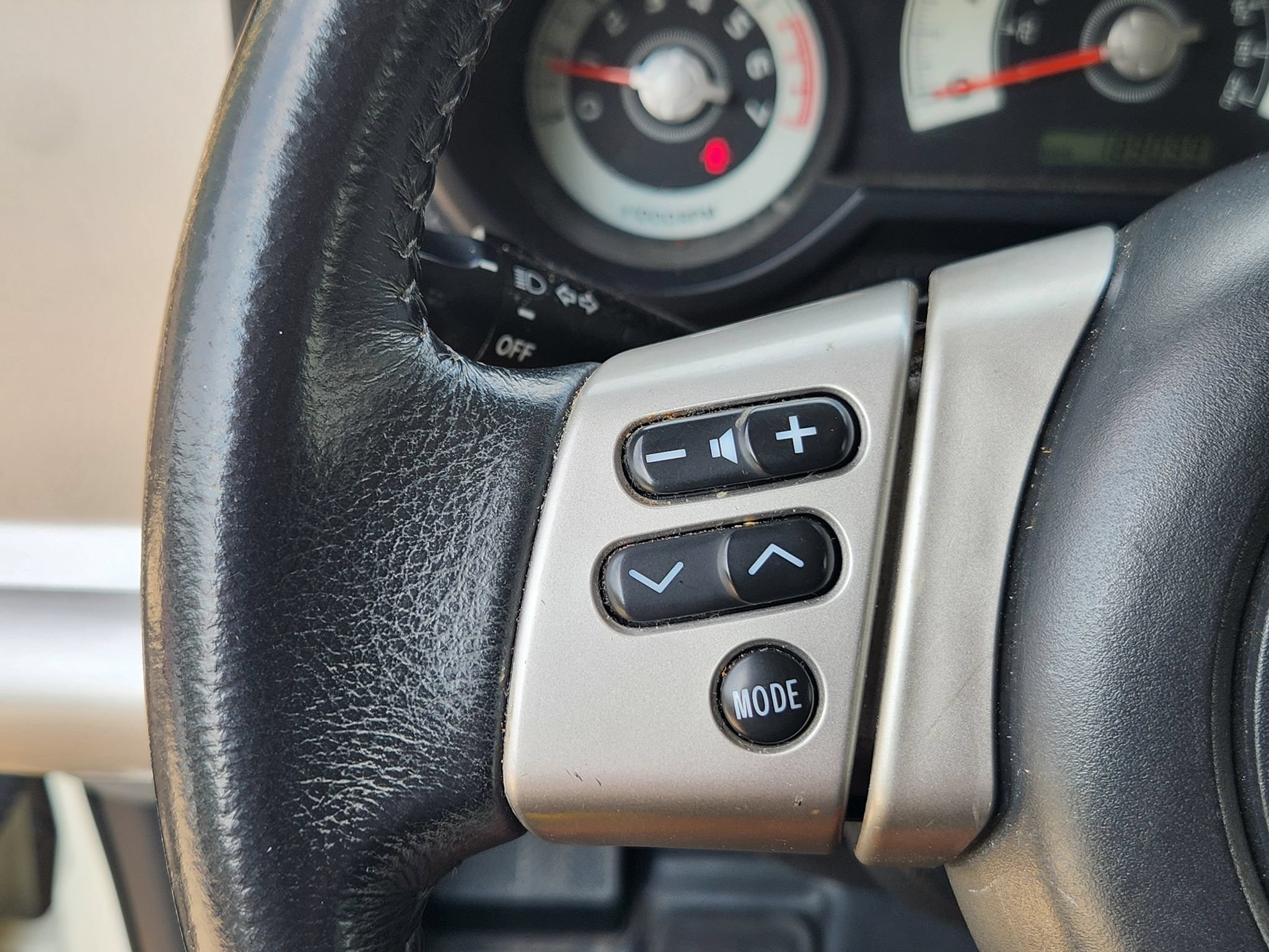 Used 2012 Toyota FJ Cruiser 4WD w/ Upgrade Pkg image 25