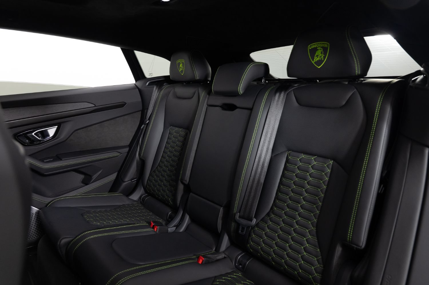 Used 2021 Lamborghini Urus AWD/4WD image 30
