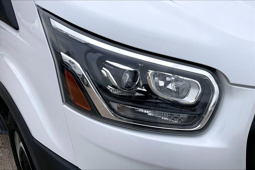 Used 2024 Ford Transit 250 148 Medium Roof w/ Upfitter Package image 31