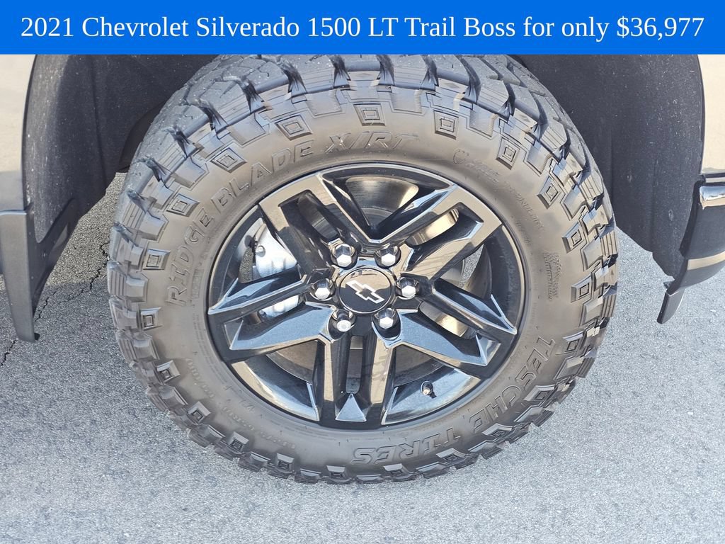 Used 2021 Chevrolet Silverado 1500 LT Trail Boss w/ Convenience Package II AWD/4WD image 8