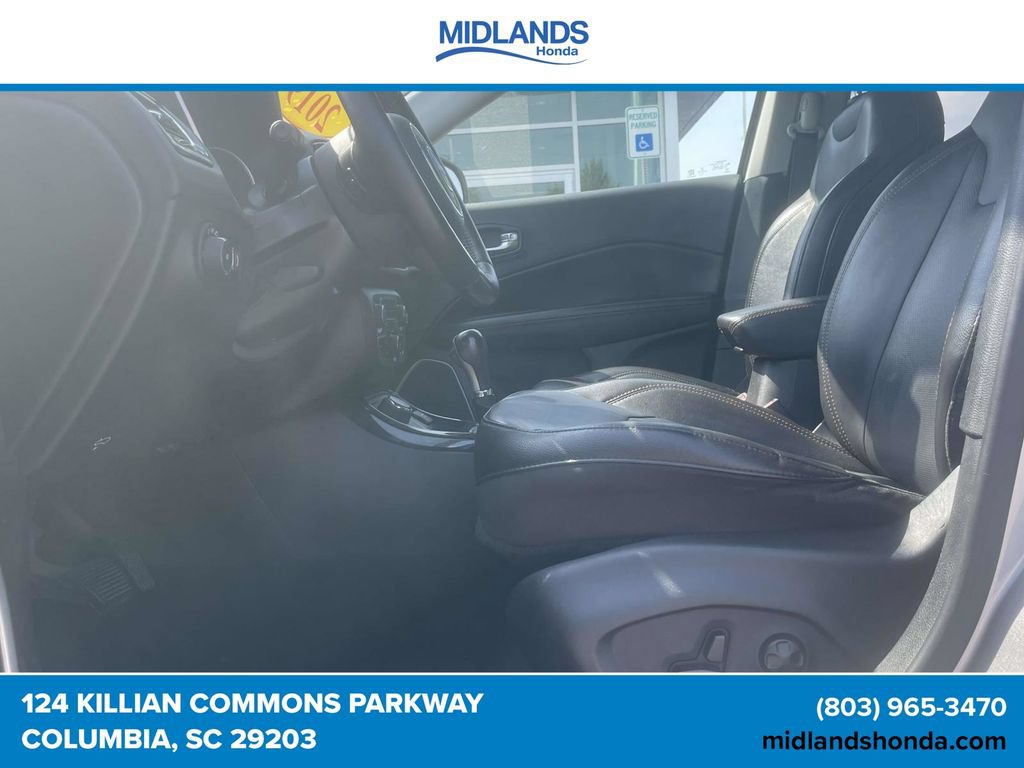 Used 2019 Jeep Compass Limited AWD/4WD image 13