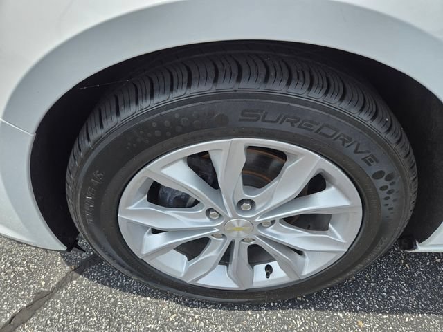 Used 2022 Chevrolet Malibu LT FWD image 25