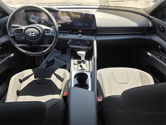 New 2025 Hyundai Elantra SEL w/ Cargo Package image 11