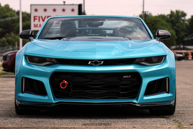 Used 2019 Chevrolet Camaro ZL1 RWD image 13
