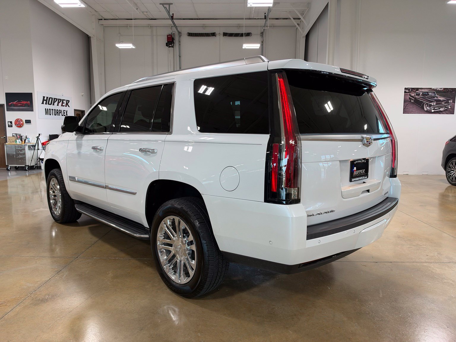Used 2019 Cadillac Escalade 2WD image 4