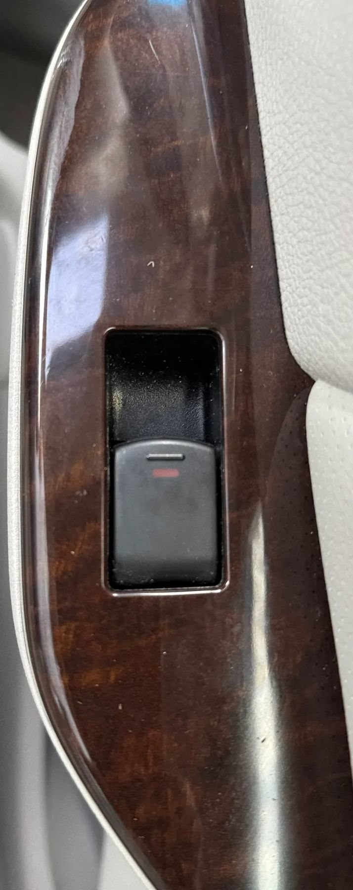 Used 2012 Nissan Quest SL w/ Bose Pkg FWD image 32