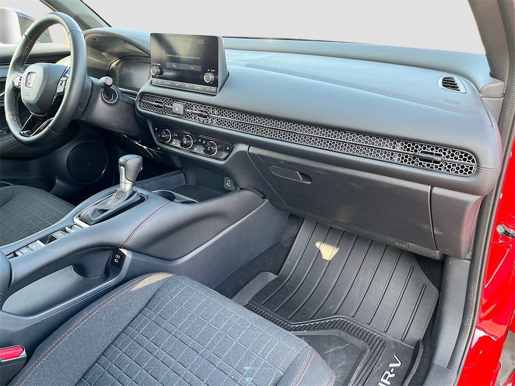 Used 2025 Honda HR-V Sport image 26
