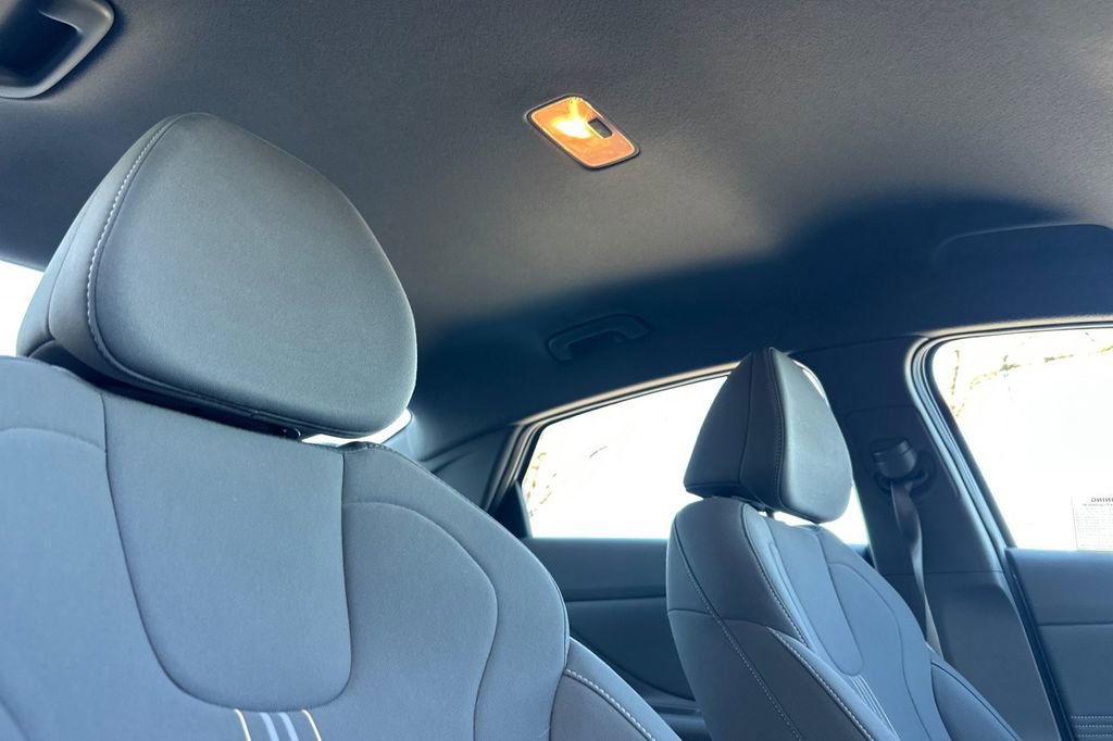 New 2025 Hyundai Elantra Sport image 14