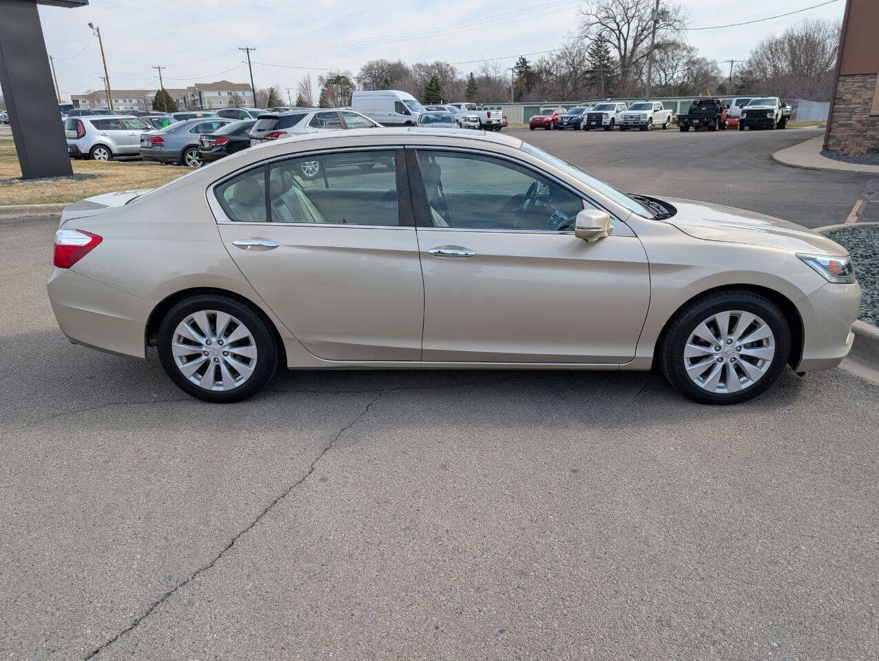 Used 2015 Honda Accord EX-L image 10