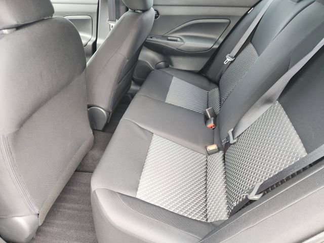 Used 2020 Nissan Versa S FWD image 23