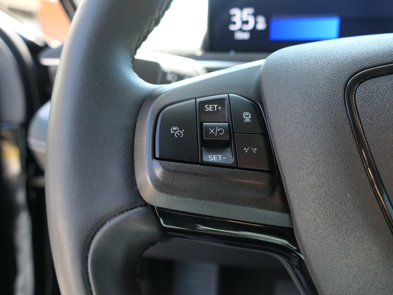 Used 2022 Ford Mustang Mach-E Select RWD image 14