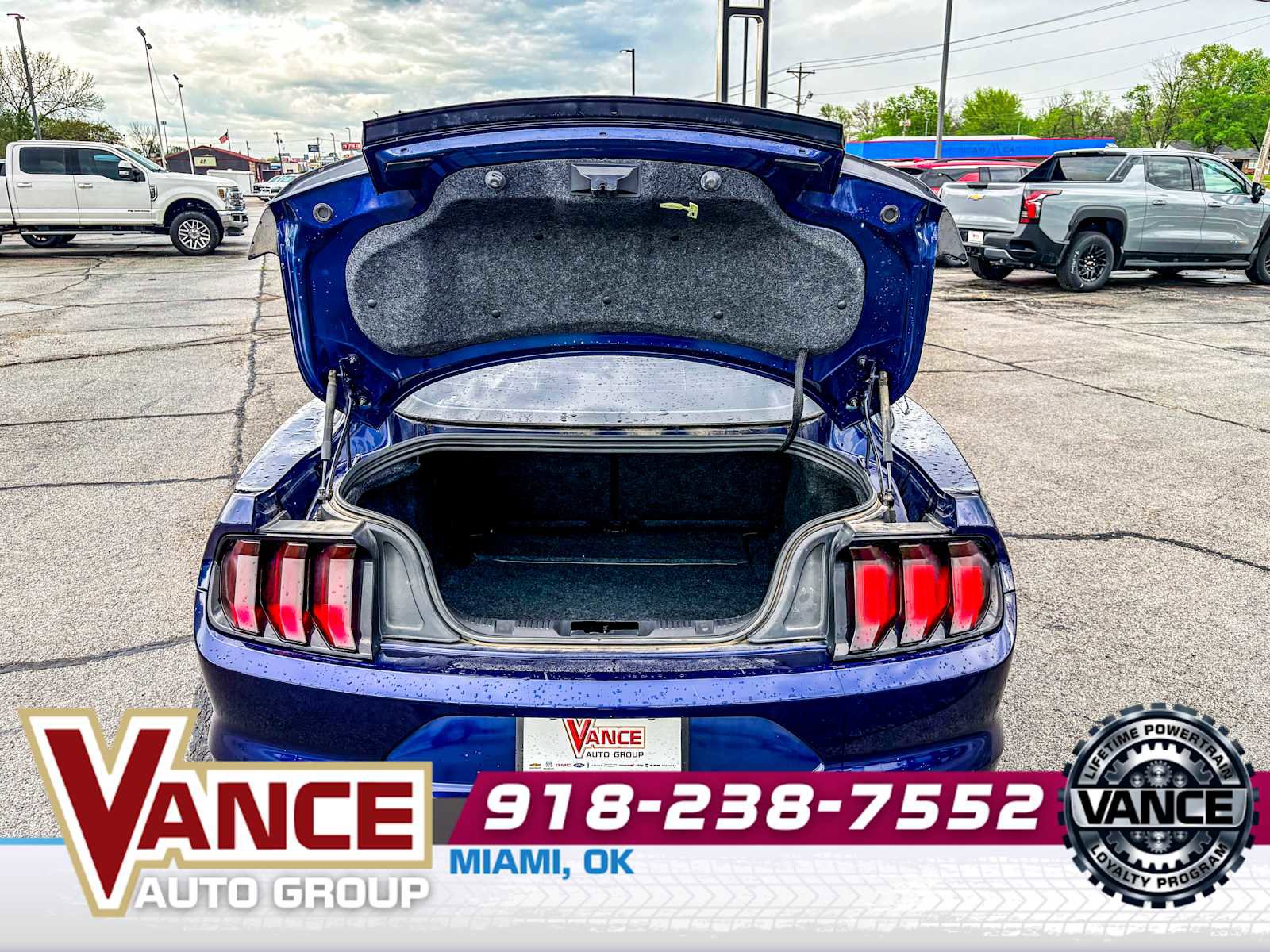 Used 2020 Ford Mustang Coupe w/ Black Accent Package image 11