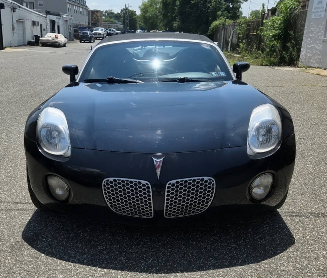 Used 2006 Pontiac Solstice Convertible w/ Premium Package RWD image 8