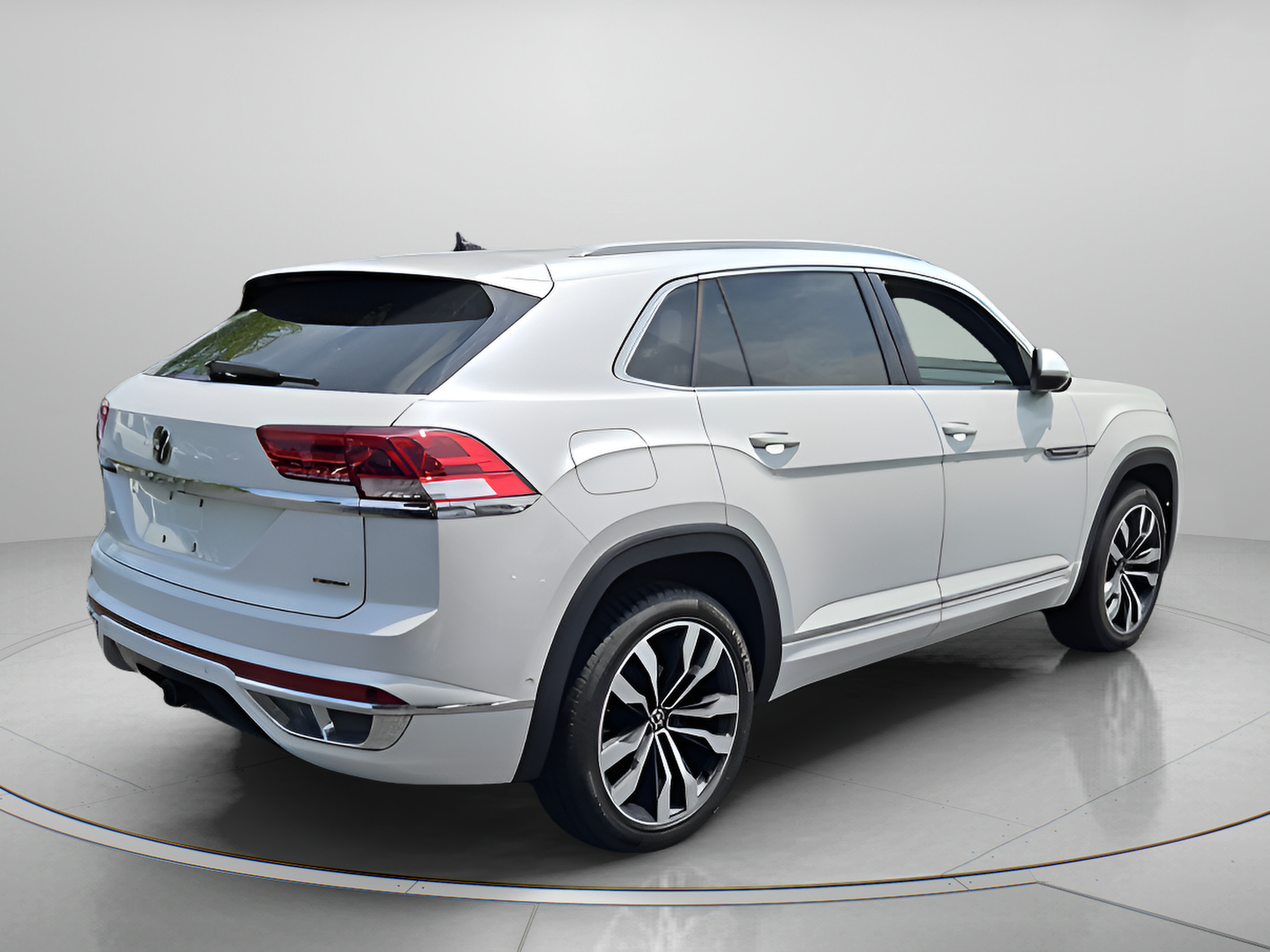 Certified 2022 Volkswagen Atlas Cross Sport SEL Premium R-Line AWD/4WD image 5