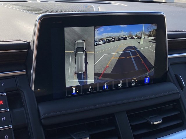 Used 2023 Chevrolet Suburban High Country image 14