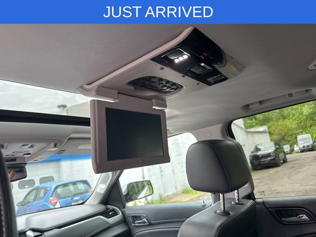 Used 2018 Chevrolet Suburban Premier AWD/4WD image 30