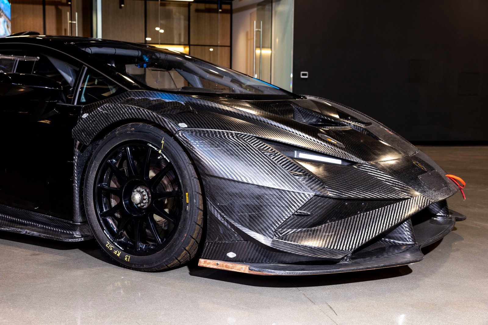 Used 2023 Lamborghini Huracan EVO image 14