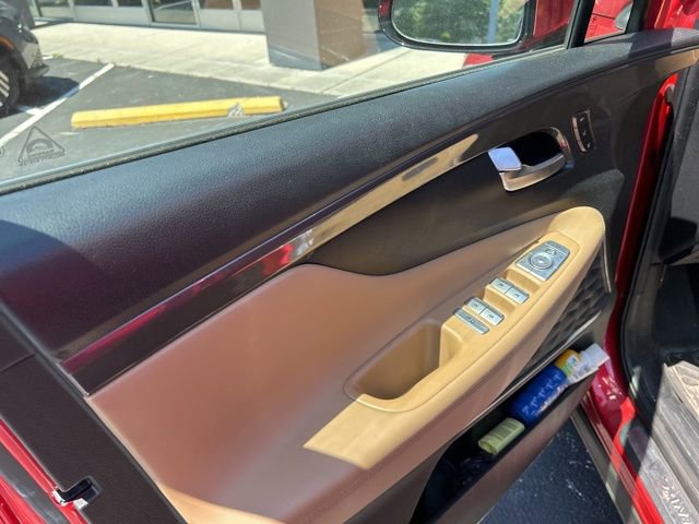 Used 2021 Hyundai Santa Fe Calligraphy AWD/4WD image 15