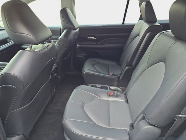 Used 2024 Toyota Grand Highlander XLE image 18