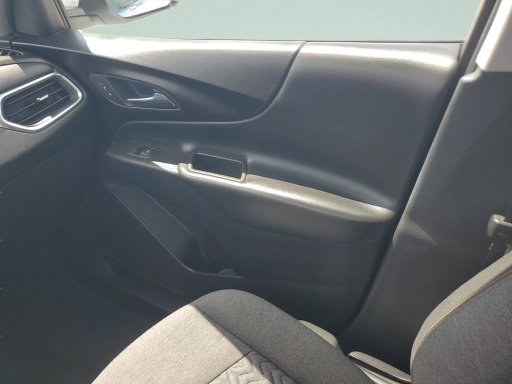 Used 2024 Chevrolet Equinox LT FWD image 13